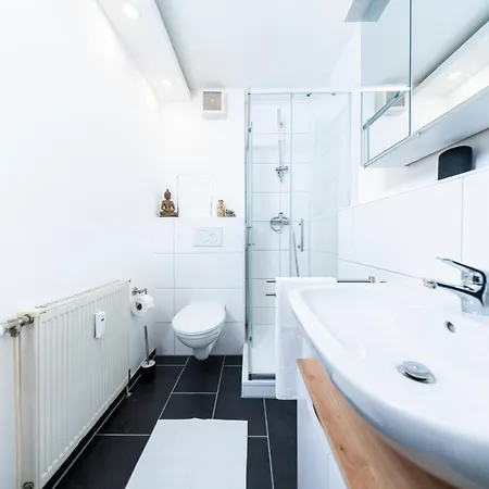 Bellabene Modernes Studioapartment In Zentraler Lage, Arbeitsplatz, Parkplatz