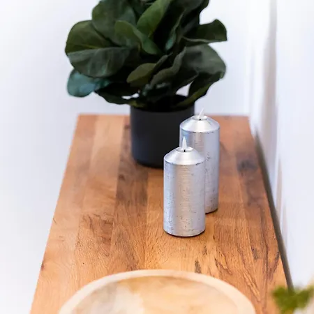 Bellabene Modernes Studioapartment In Zentraler Lage, Arbeitsplatz, Parkplatz * Pforzheim