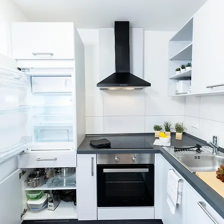 Bellabene Modernes Studioapartment In Zentraler Lage, Arbeitsplatz, Parkplatz * Pforzheim