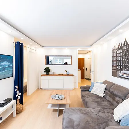 Appartement Bellabene Modernes Studioapartment In Zentraler Lage, Arbeitsplatz, Parkplatz