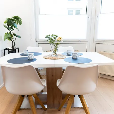 Bellabene Modernes Studioapartment In Zentraler Lage, Arbeitsplatz, Parkplatz * Pforzheim